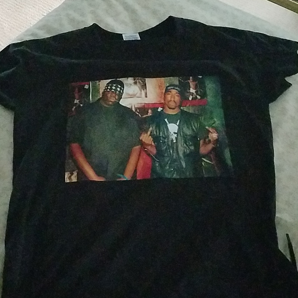 Printed shirt tupac and big smalls
